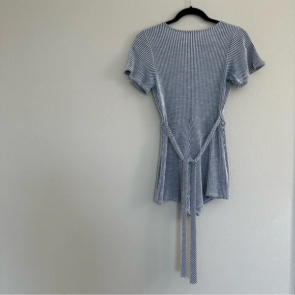 Striped Romper - Picture 4 of 6